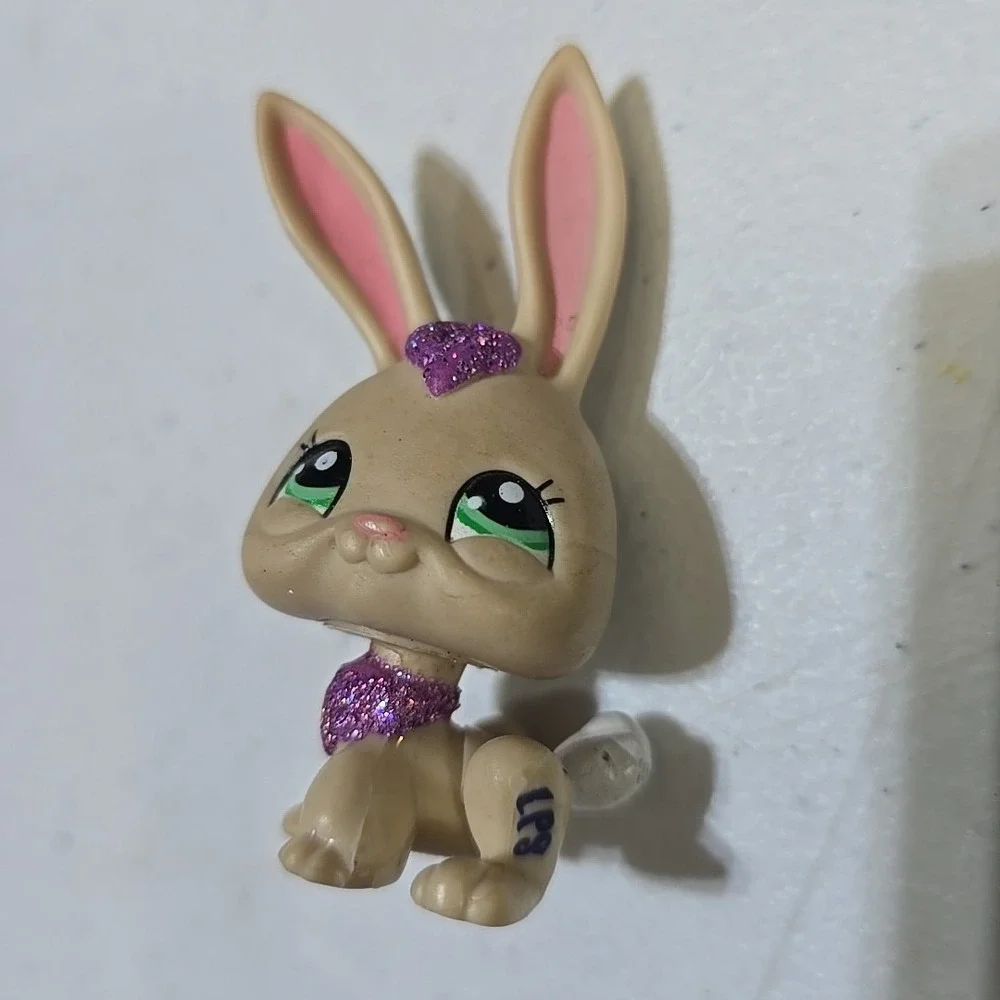 Littlest Pet Shop Authentic # 2208 Cream Magenta Pink Glitter Rabbit‎ Green Eyes